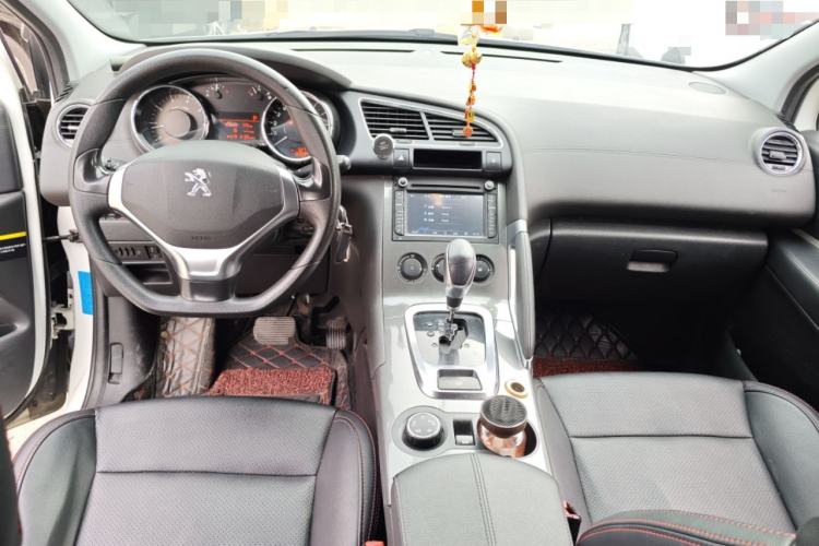 Used Peugeot 3008 2016 1.6THP Automatic Standard Edition Center Console
