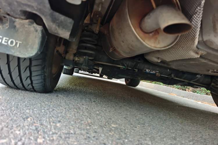 Used Peugeot 3008 2016 2.0L Automatic Standard Edition Chassis Rear Left