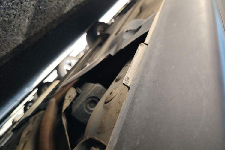 Used Peugeot 3008 2016 1.6THP Automatic Classic Edition Chassis Rear Left