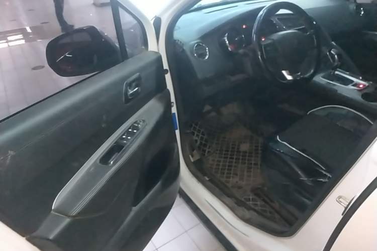 Used Peugeot 3008 2016 2.0L Automatic Classic Edition Driver Seat