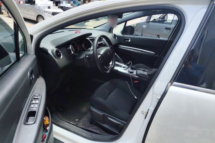 Used Peugeot 3008 2016 1.6THP Automatic Classic Edition Driver Seat