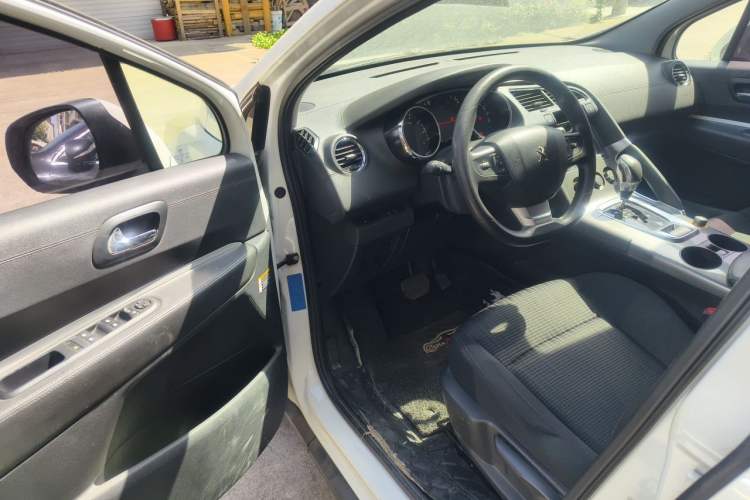 Used Peugeot 3008 2016 2.0L Automatic Classic Edition Driver Seat