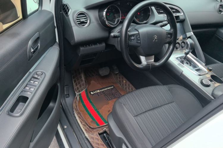 Used Peugeot 3008 2016 1.6THP Automatic Classic Edition Driver Seat