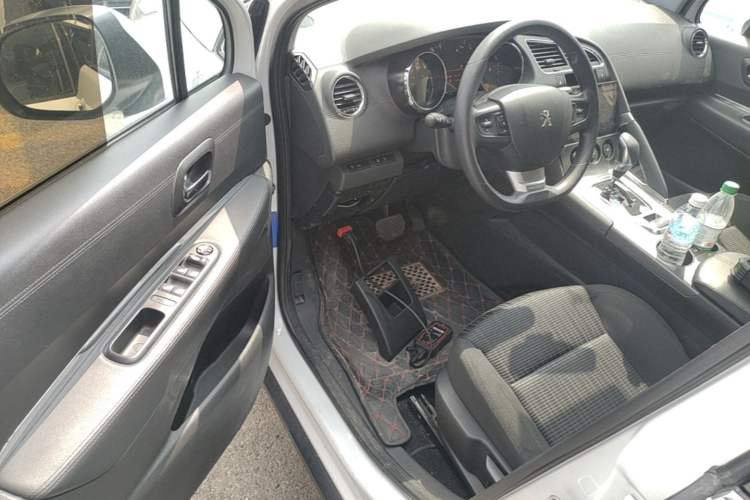 Used Peugeot 3008 2016 2.0L Automatic Classic Edition Driver Seat