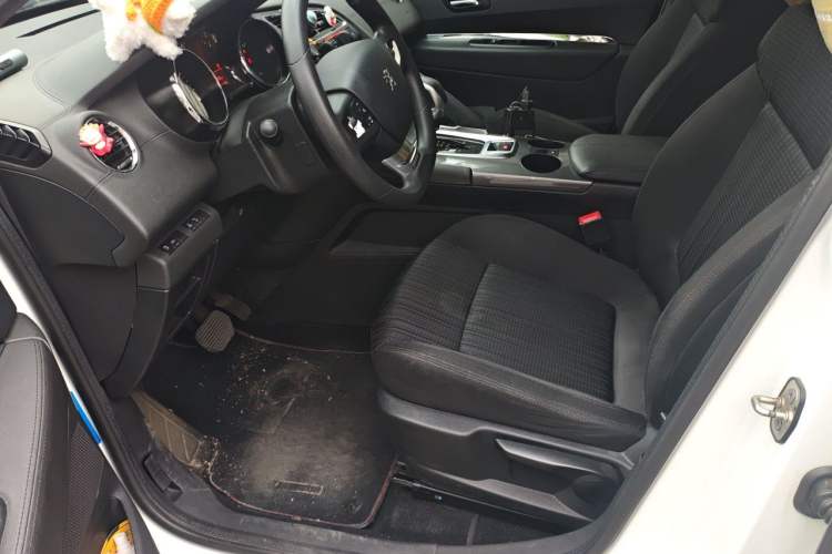 Used Peugeot 3008 2016 2.0L Automatic Classic Edition Driver Seat
