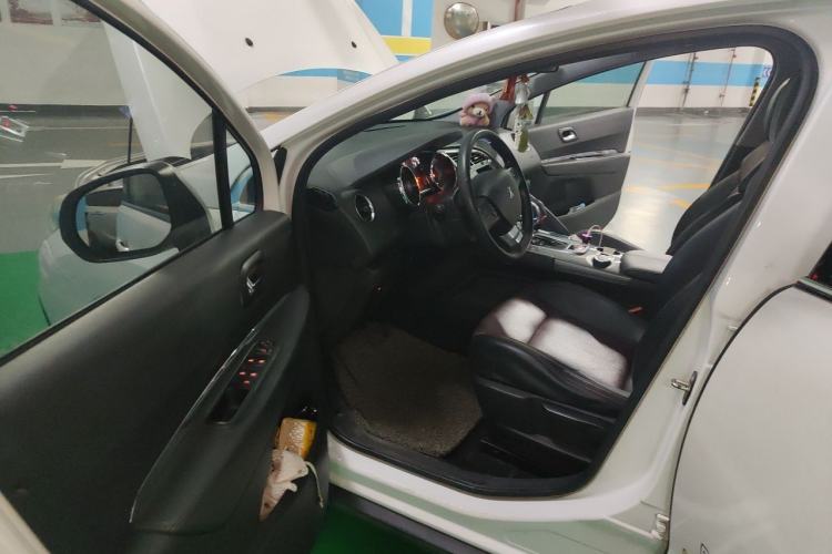 Used Peugeot 3008 2016 1.6THP Automatic Classic Edition Driver Seat