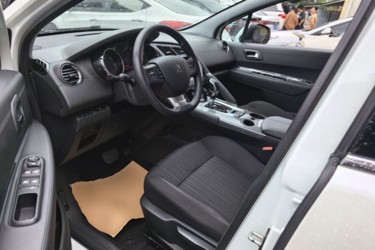 Used Peugeot 3008 2016 1.6THP Automatic Classic Edition Driver Seat