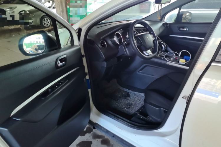 Used Peugeot 3008 2016 2.0L Automatic Classic Edition Driver Seat