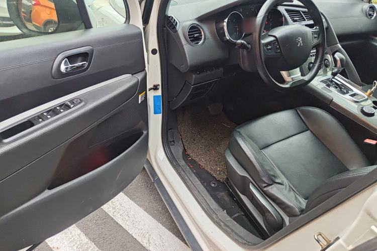Used Peugeot 3008 2016 1.6THP Automatic Classic Edition Driver Seat