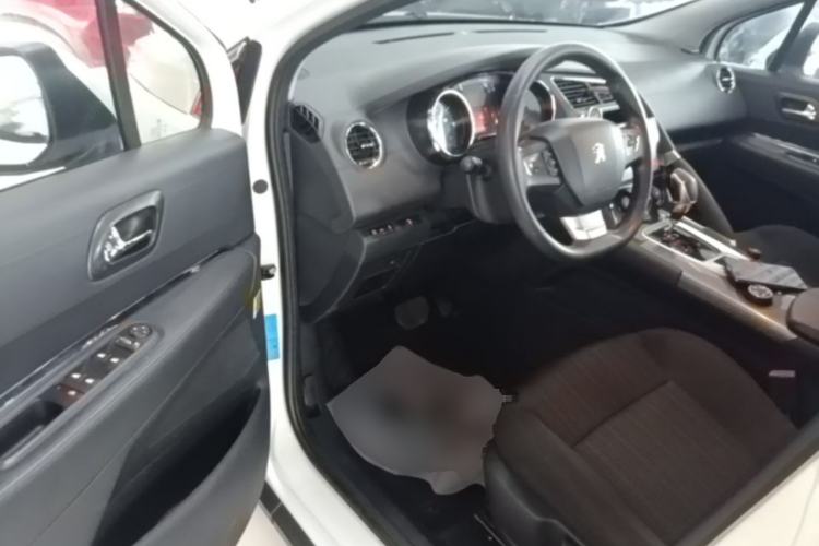 Used Peugeot 3008 2016 1.6THP Automatic Classic Edition Driver Seat