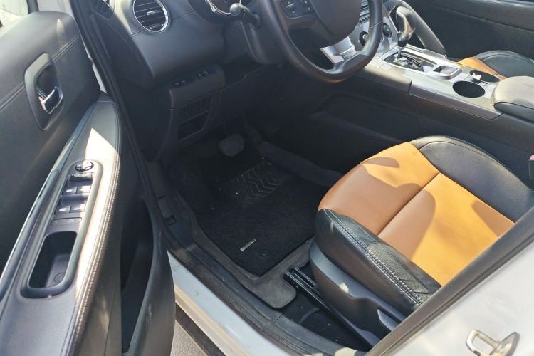Used Peugeot 3008 2016 2.0L Automatic Classic Edition Driver Seat