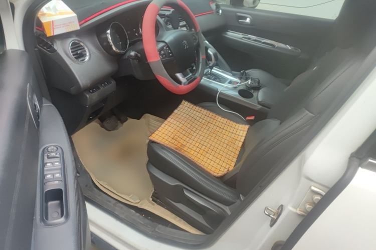 Used Peugeot 3008 2016 2.0L Automatic Classic Edition Driver Seat
