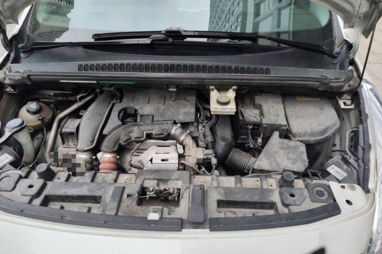Used Peugeot 3008 2016 1.6THP Automatic Classic Edition Engine Bay