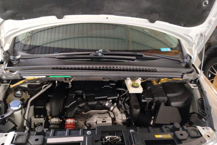 Used Peugeot 3008 2016 1.6THP Automatic Classic Edition Engine Bay