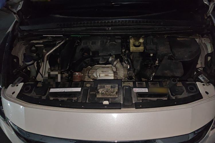 Used Peugeot 3008 2016 1.6THP Automatic Trend Edition Engine Bay
