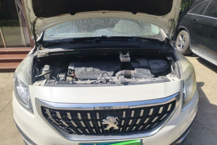 Used Peugeot 3008 2016 2.0L Automatic Classic Edition Engine Bay