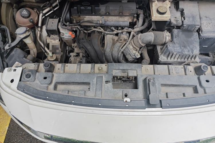 Used Peugeot 3008 2016 2.0L Automatic Trend Edition Engine Bay