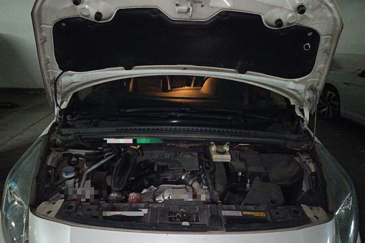 Used Peugeot 3008 2016 1.6THP Automatic Classic Edition Engine Bay