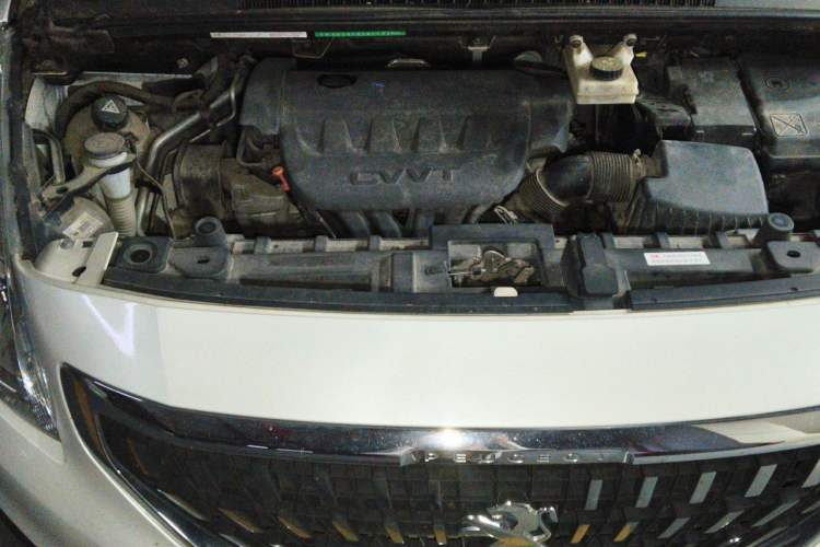Used Peugeot 3008 2016 2.0L Automatic Classic Edition Engine Bay