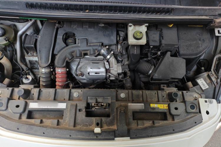 Used Peugeot 3008 2016 1.6THP Automatic Classic Edition Engine Bay