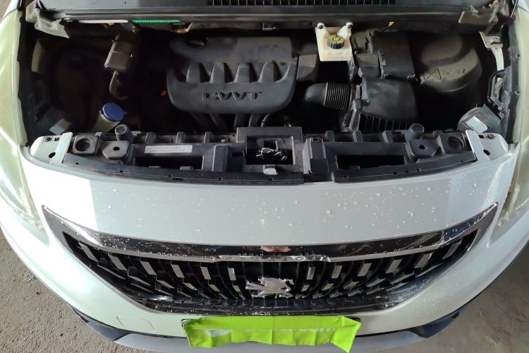 Used Peugeot 3008 2016 2.0L Automatic Classic Edition Engine Bay