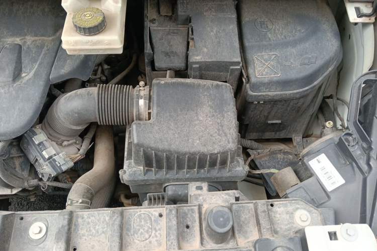 Used Peugeot 3008 2016 2.0L Automatic Classic Edition Engine Bay Left