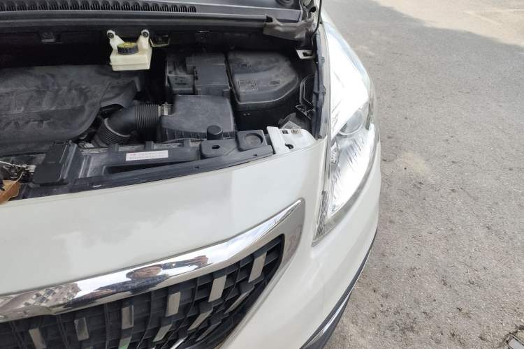 Used Peugeot 3008 2016 2.0L Automatic Classic Edition Engine Bay Left