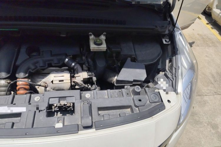 Used Peugeot 3008 2016 1.6THP Automatic Classic Edition Engine Bay Left