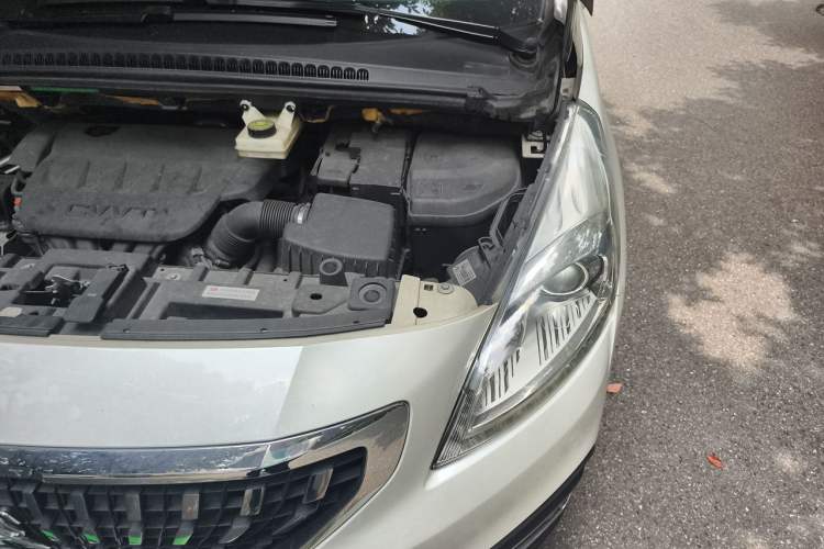 Used Peugeot 3008 2016 2.0L Automatic Classic Edition Engine Bay Left
