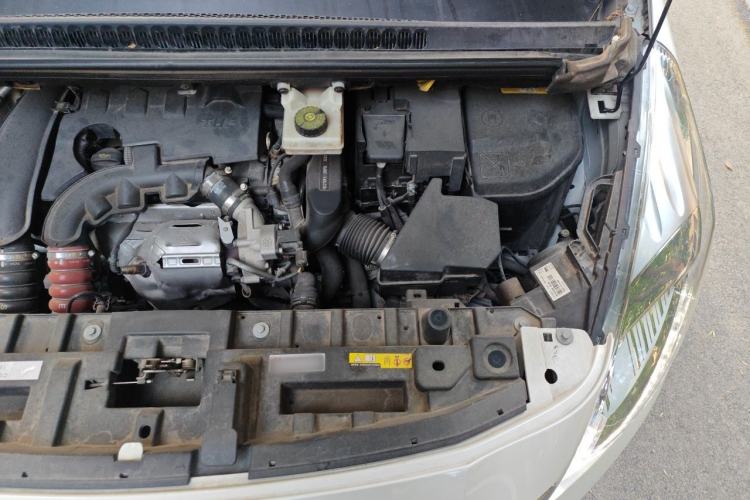 Used Peugeot 3008 2016 1.6THP Automatic Classic Edition Engine Bay Left