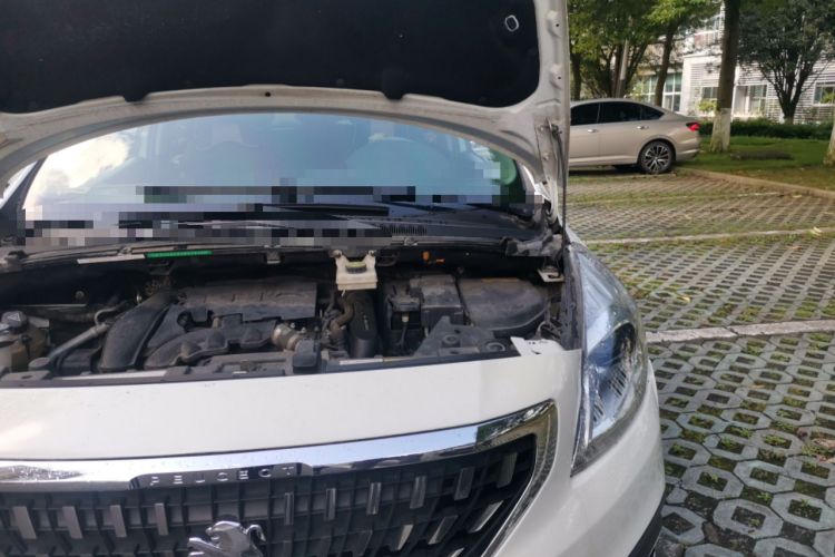 Used Peugeot 3008 2016 1.6THP Automatic Trend Edition Engine Bay Left
