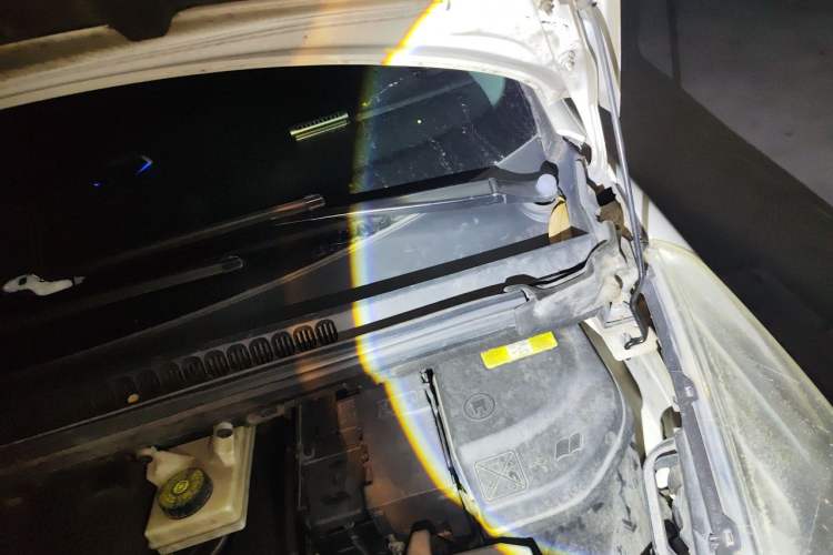 Used Peugeot 3008 2016 1.6THP Automatic Classic Edition Engine Bay Left
