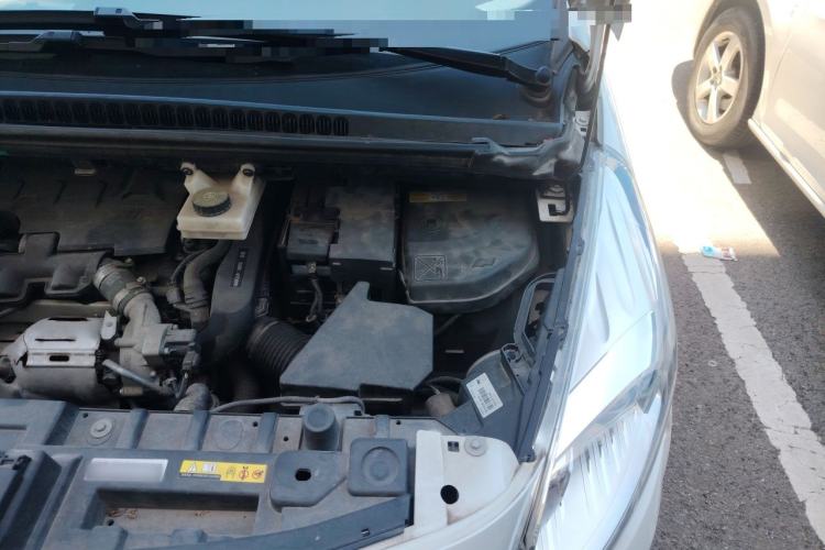 Used Peugeot 3008 2016 1.6THP Automatic Classic Edition Engine Bay Left