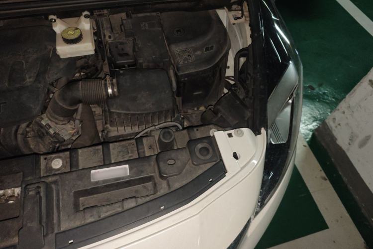 Used Peugeot 3008 2016 2.0L Automatic Trend Edition Engine Bay Left