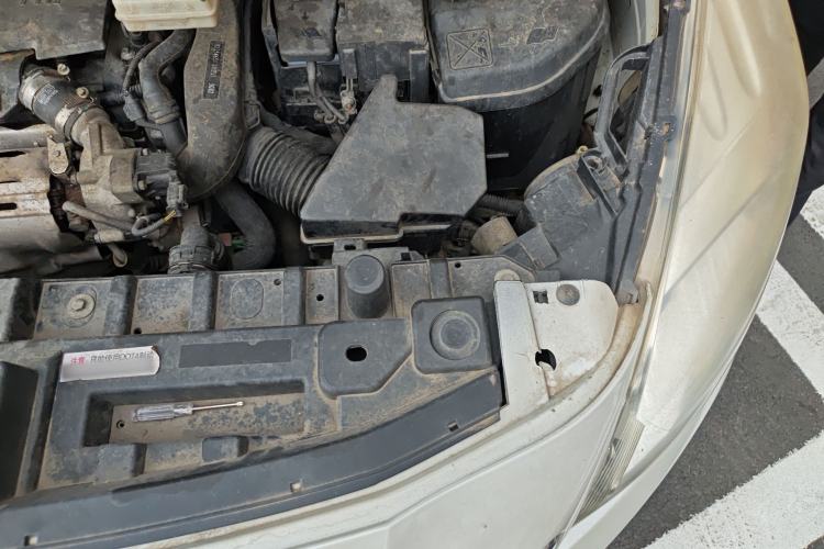 Used Peugeot 3008 2016 1.6THP Automatic Classic Edition Engine Bay Left