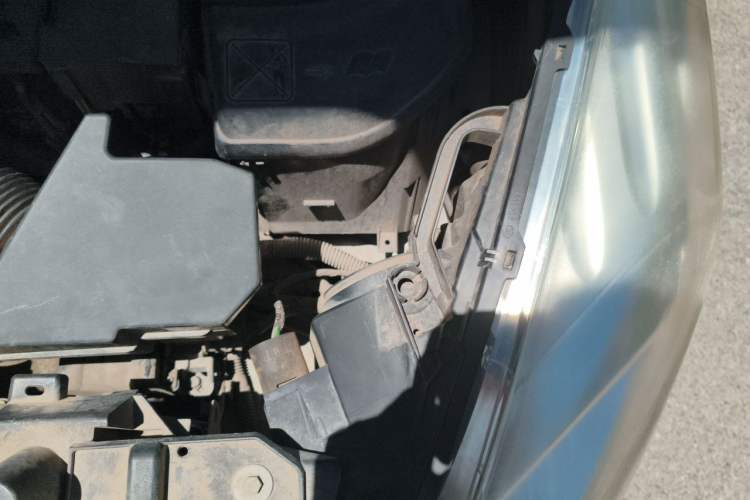 Used Peugeot 3008 2016 1.6THP Automatic Classic Edition Engine Bay Left