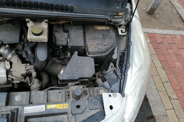Used Peugeot 3008 2016 1.6THP Automatic Classic Edition Engine Bay Left