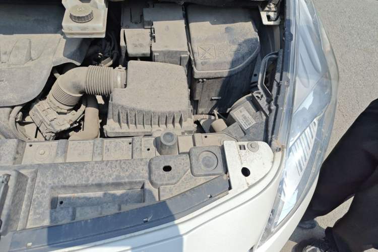Used Peugeot 3008 2016 2.0L Automatic Classic Edition Engine Bay Left