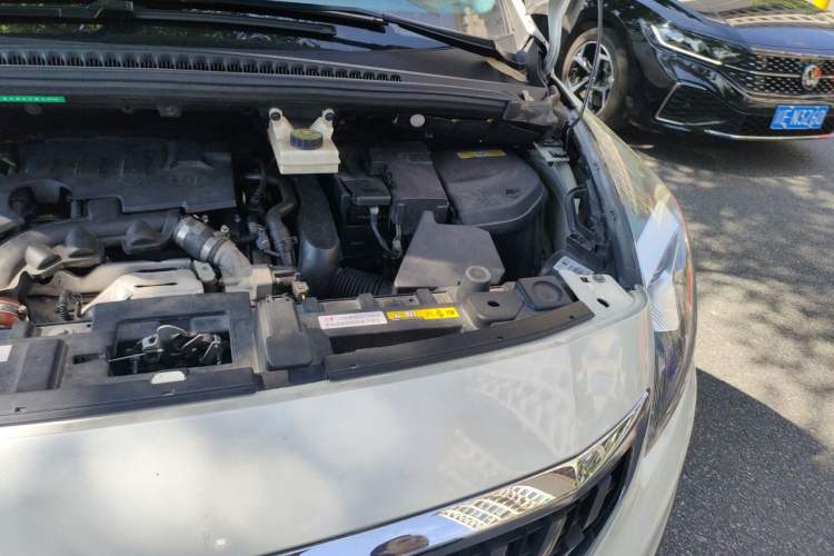 Used Peugeot 3008 2016 1.6THP Automatic Prestige Edition Engine Bay Left