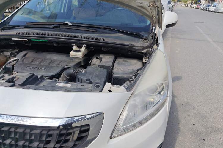 Used Peugeot 3008 2016 2.0L Automatic Classic Edition Engine Bay Left
