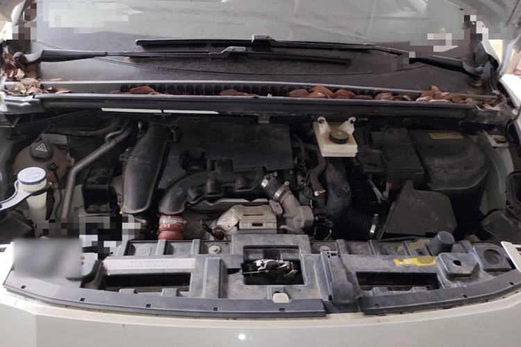 Used Peugeot 3008 2016 1.6THP Automatic Classic Edition Engine Bay
