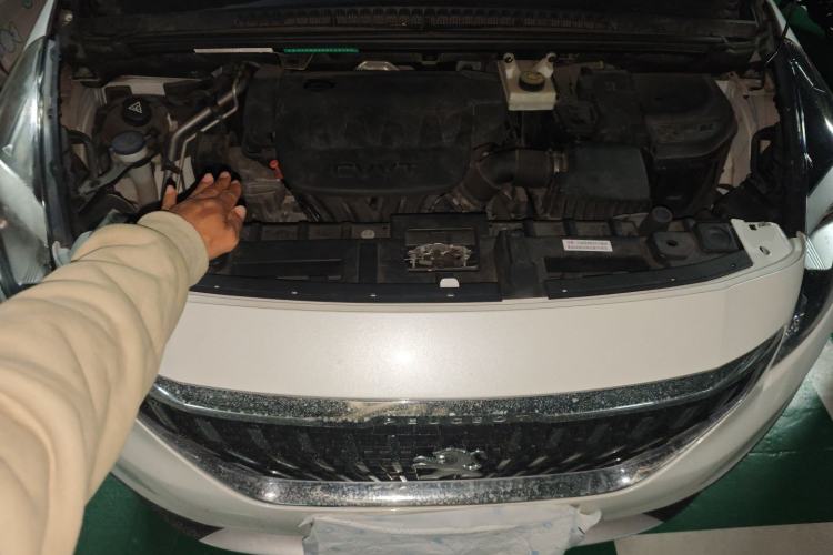Used Peugeot 3008 2016 2.0L Automatic Trend Edition Engine Bay