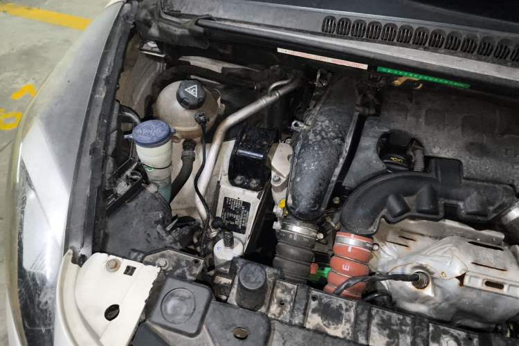 Used Peugeot 3008 2016 1.6THP Automatic Trend Edition Engine Bay Right