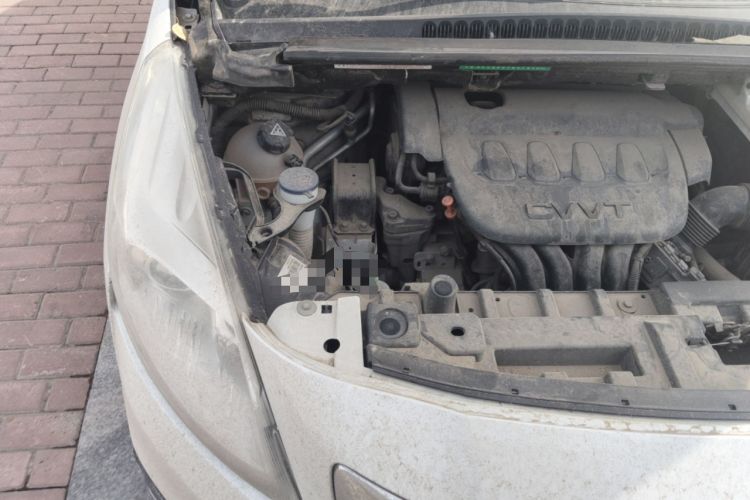 Used Peugeot 3008 2016 2.0L Automatic Standard Edition Engine Bay Right