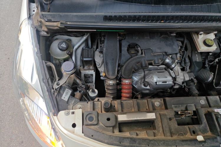 Used Peugeot 3008 2016 1.6THP Automatic Classic Edition Engine Bay Right