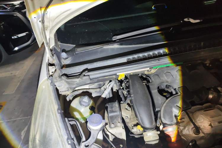 Used Peugeot 3008 2016 1.6THP Automatic Classic Edition Engine Bay Right