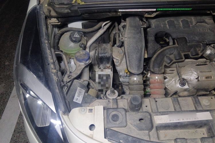 Used Peugeot 3008 2016 1.6THP Automatic Prestige Edition Engine Bay Right