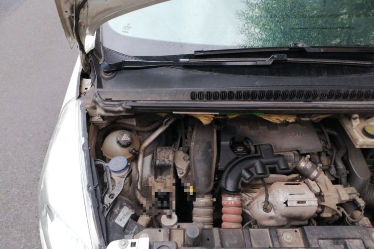 Used Peugeot 3008 2016 1.6THP Automatic Classic Edition Engine Bay Right