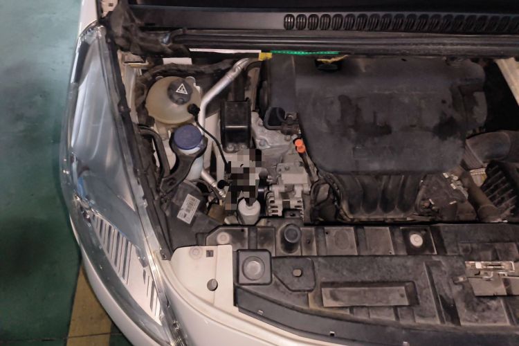 Used Peugeot 3008 2016 2.0L Automatic Classic Edition Engine Bay Right