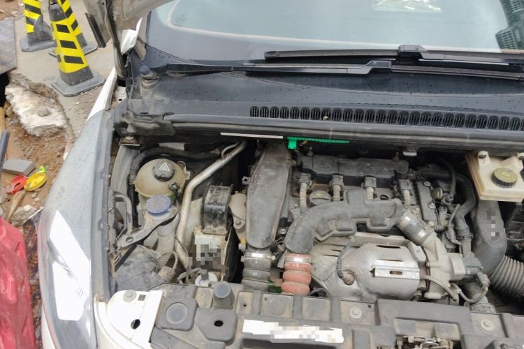 Used Peugeot 3008 2016 1.6THP Automatic Trend Edition Engine Bay Right